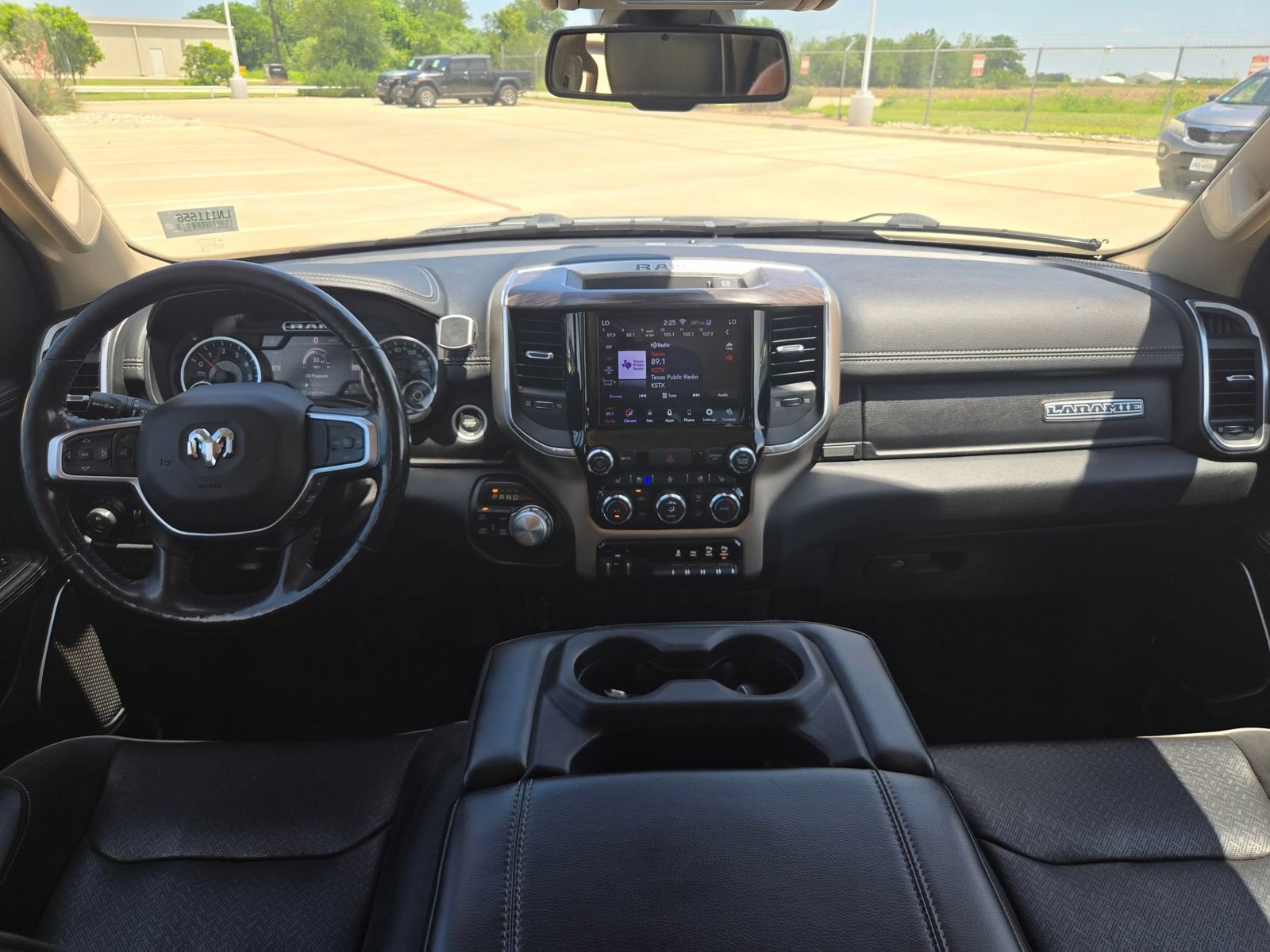 Used 2020 RAM 1500 Laramie AWD/4WD image 15