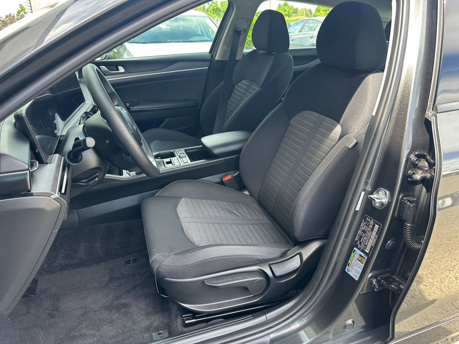 Used 2025 Kia K5 LXS image 36