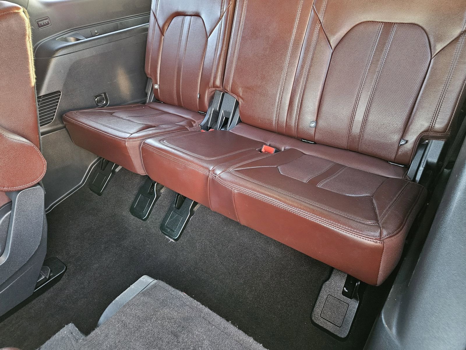 Used 2023 Ford Expedition Limited image 34