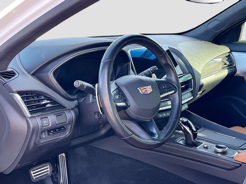 Used 2023 Cadillac CT5 V w/ Platinum Package RWD image 9