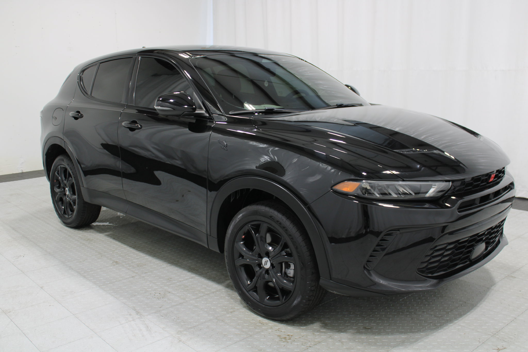 Used 2024 Dodge Hornet GT w/ GT Blacktop Package AWD/4WD image 4