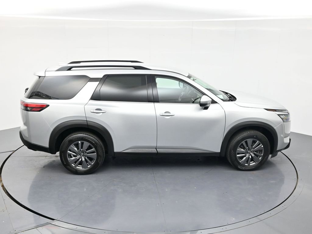 Used 2024 Nissan Pathfinder SV AWD/4WD image 42