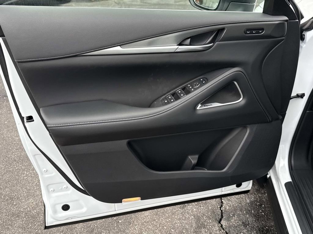 New 2026 INFINITI QX60 Luxe w/ Cargo Package image 15