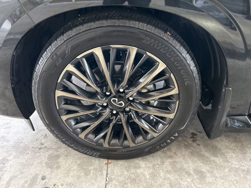 Used 2025 INFINITI QX80 Autograph w/ Premium Cargo Package image 13