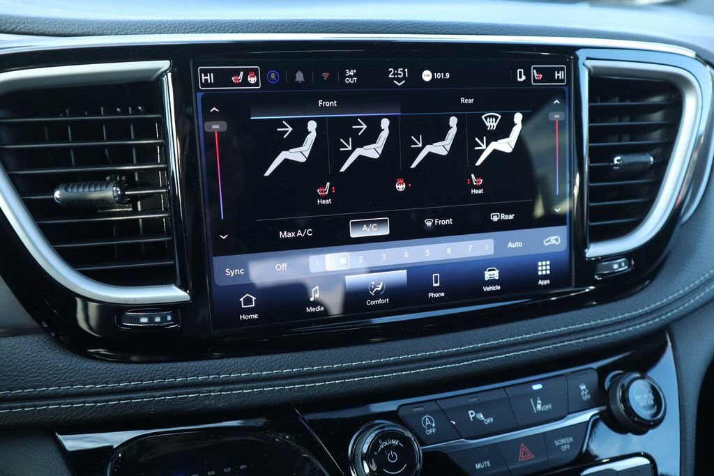 New 2026 Chrysler Pacifica Select FWD image 7