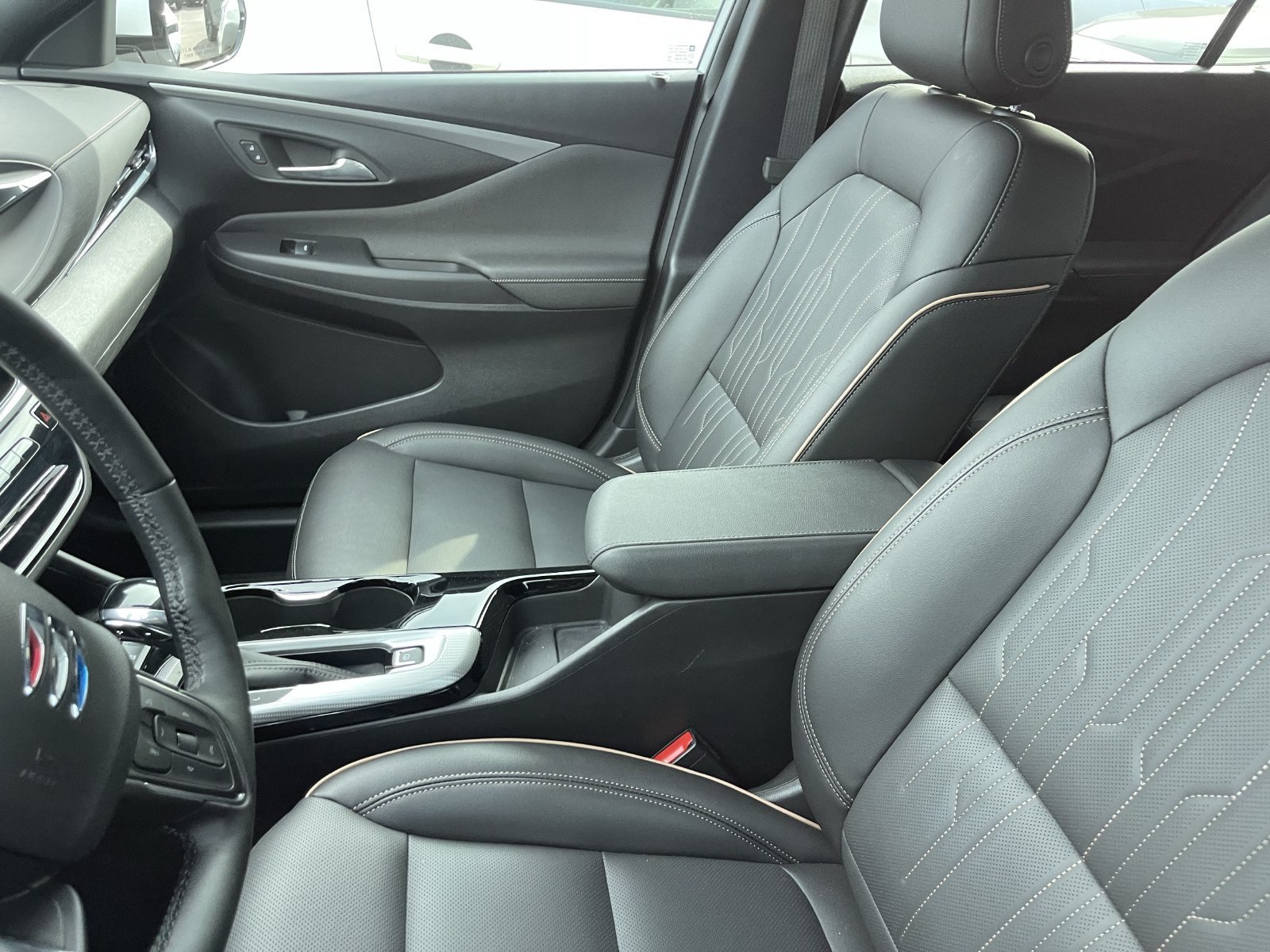 Used 2026 Buick Envista Avenir FWD image 9