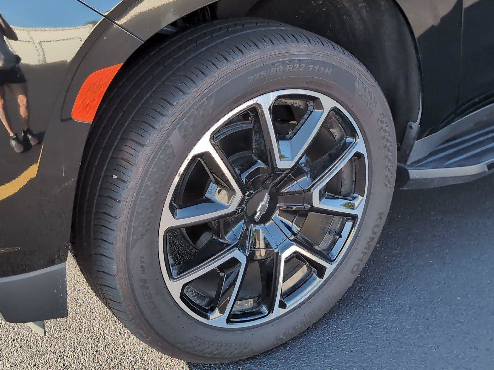 Used 2024 Chevrolet Tahoe RST w/ Luxury Package AWD/4WD image 11
