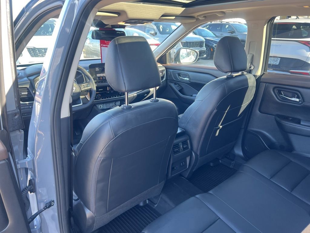 Certified 2023 Nissan Rogue SL w/ SL Premium Package image 10