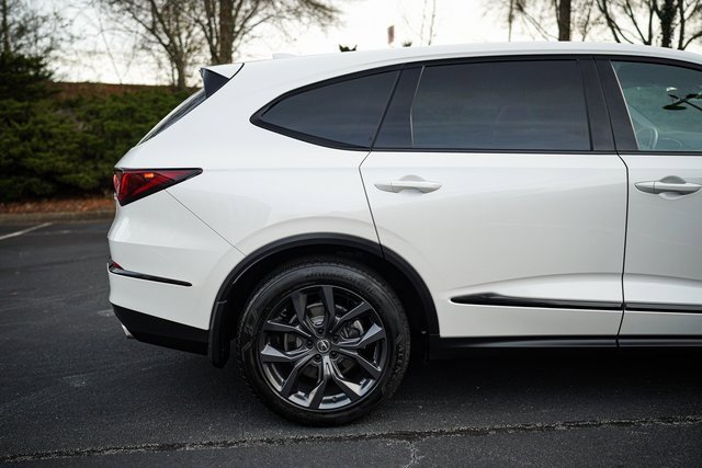 Used 2023 Acura MDX A-Spec image 10