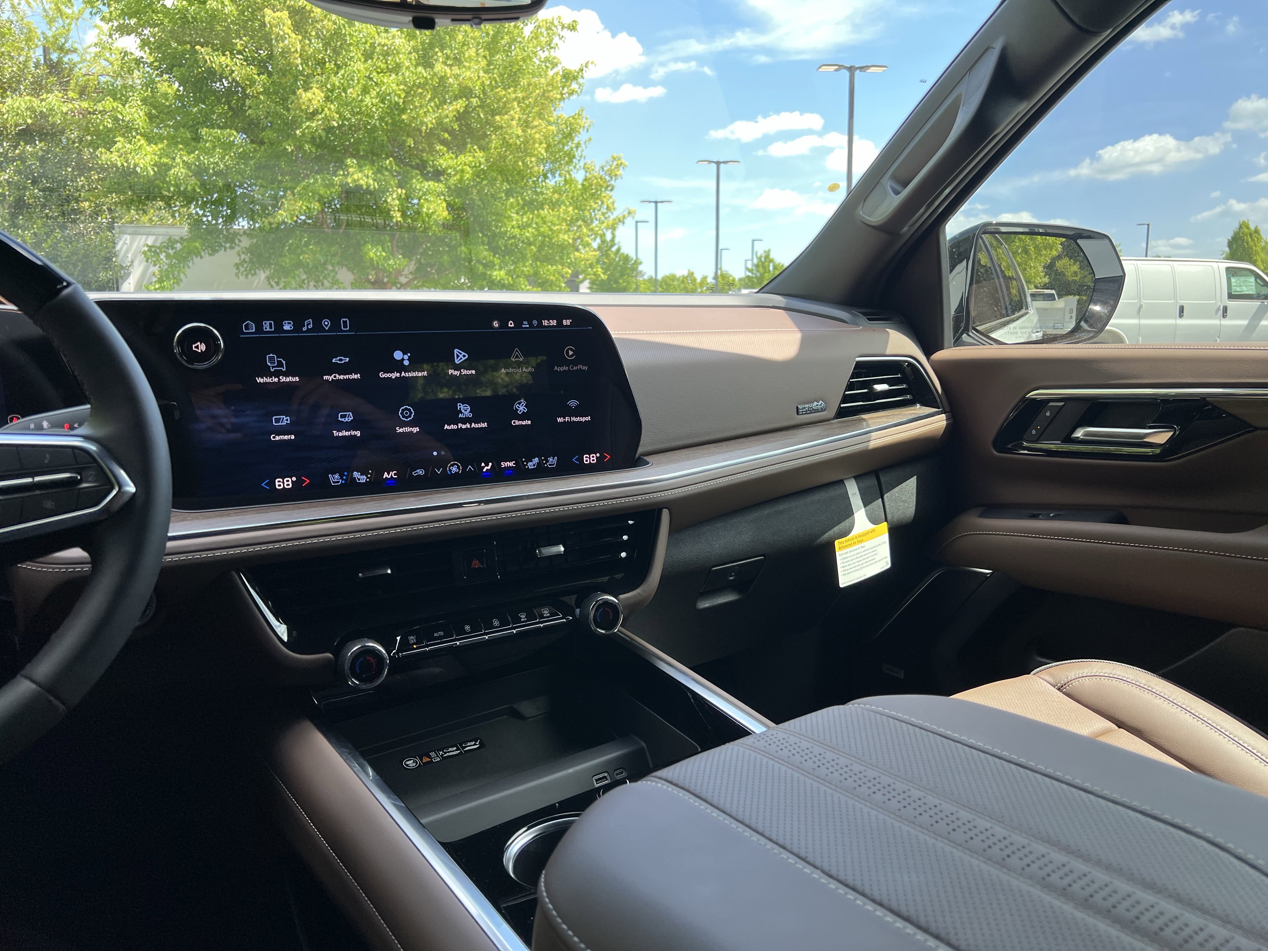 New 2026 Chevrolet Suburban High Country AWD/4WD image 25
