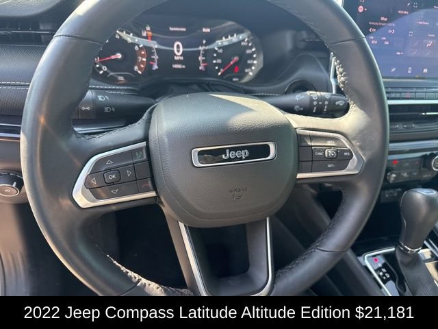 Used 2022 Jeep Compass Latitude w/ Convenience Group AWD/4WD image 16