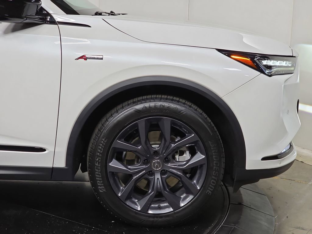 Used 2023 Acura MDX A-Spec image 11