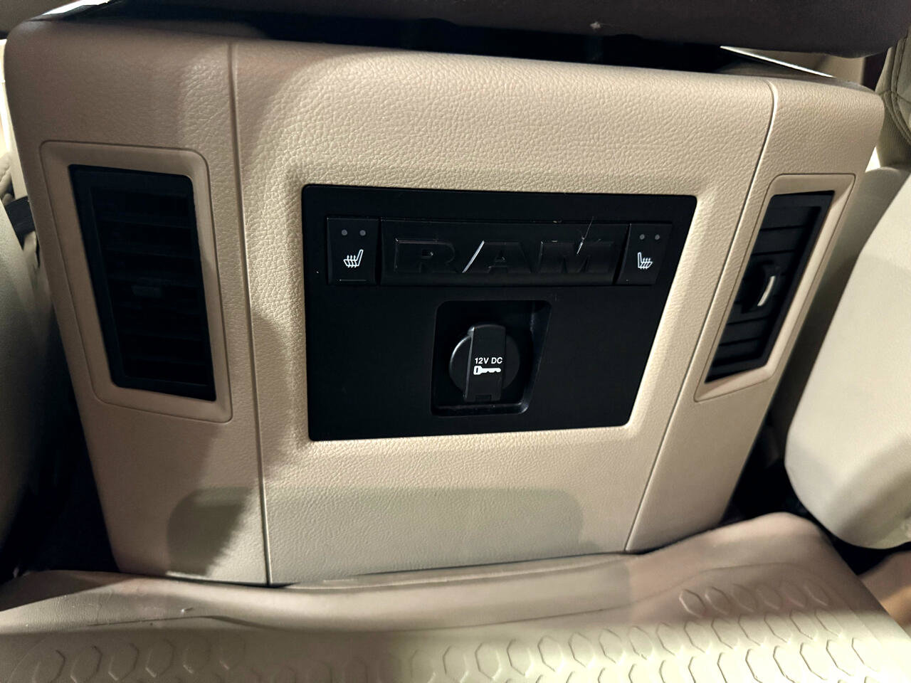 Used 2016 RAM 2500 Laramie w/ Convenience Group image 55