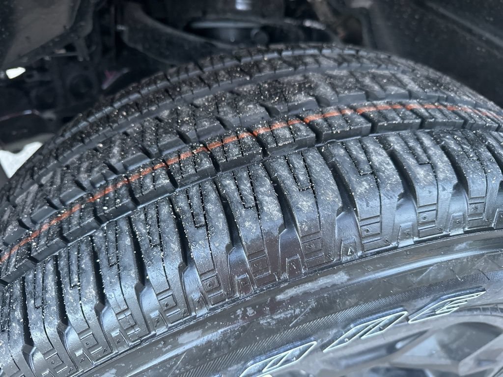 New 2026 RAM 1500 Express AWD/4WD image 32