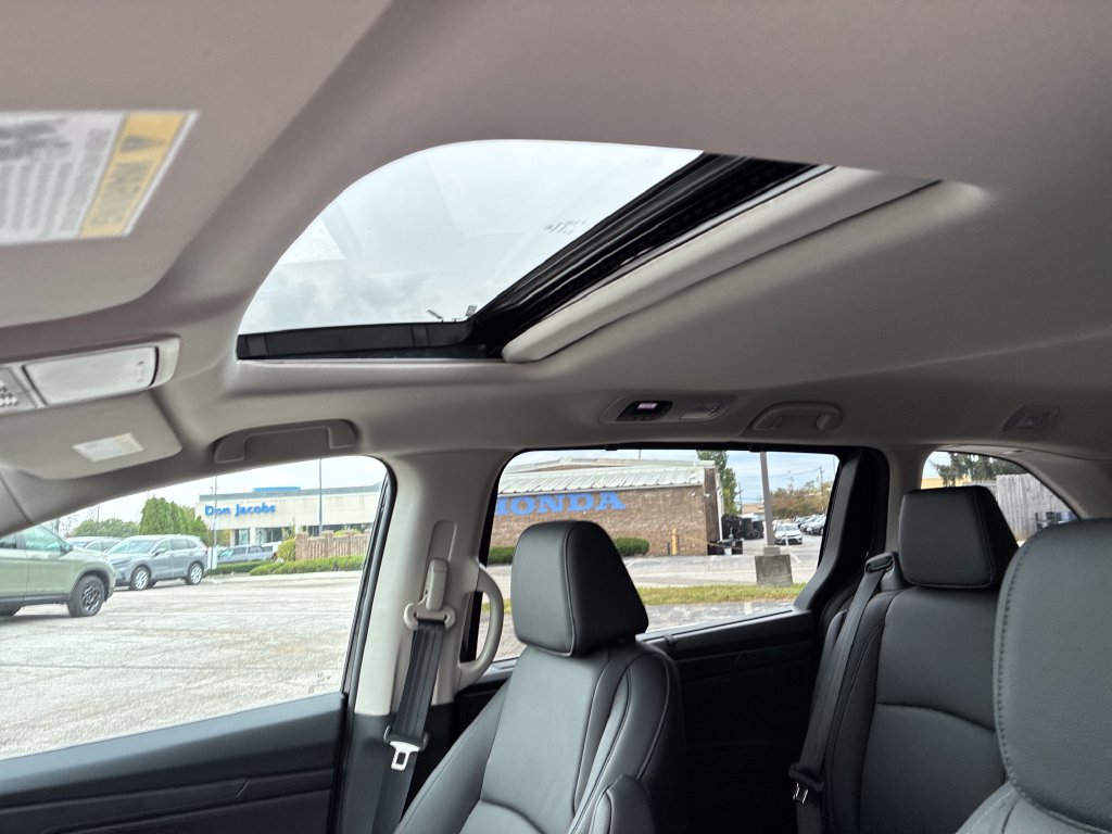 New 2026 Honda Odyssey EX-L image 17