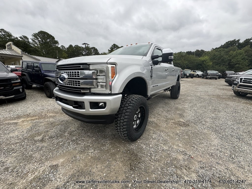 Used 2017 Ford F250 Platinum w/ Platinum Ultimate Package AWD/4WD image 2