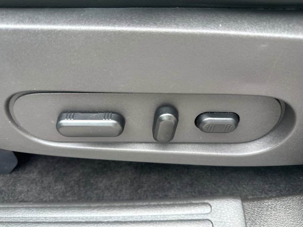 Used 2010 Ford Explorer Limited image 24