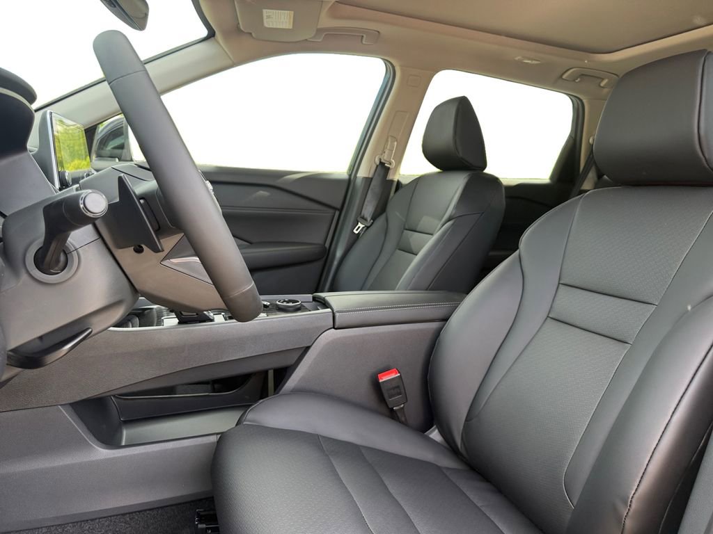 New 2026 Nissan Rogue Dark Armor AWD/4WD image 9