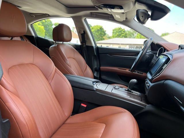 Used 2017 Maserati Ghibli S Q4 AWD/4WD image 24