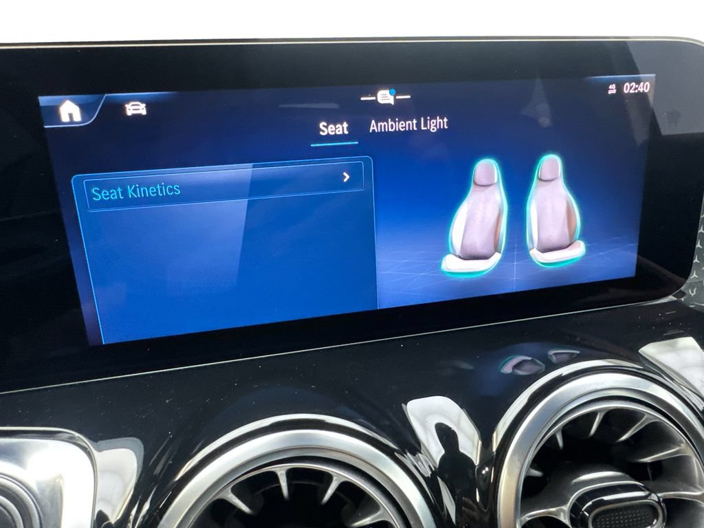 Used 2025 Mercedes-Benz GLB 250 4MATIC image 62