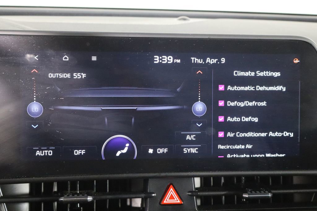 Used 2025 Kia Sportage EX image 35