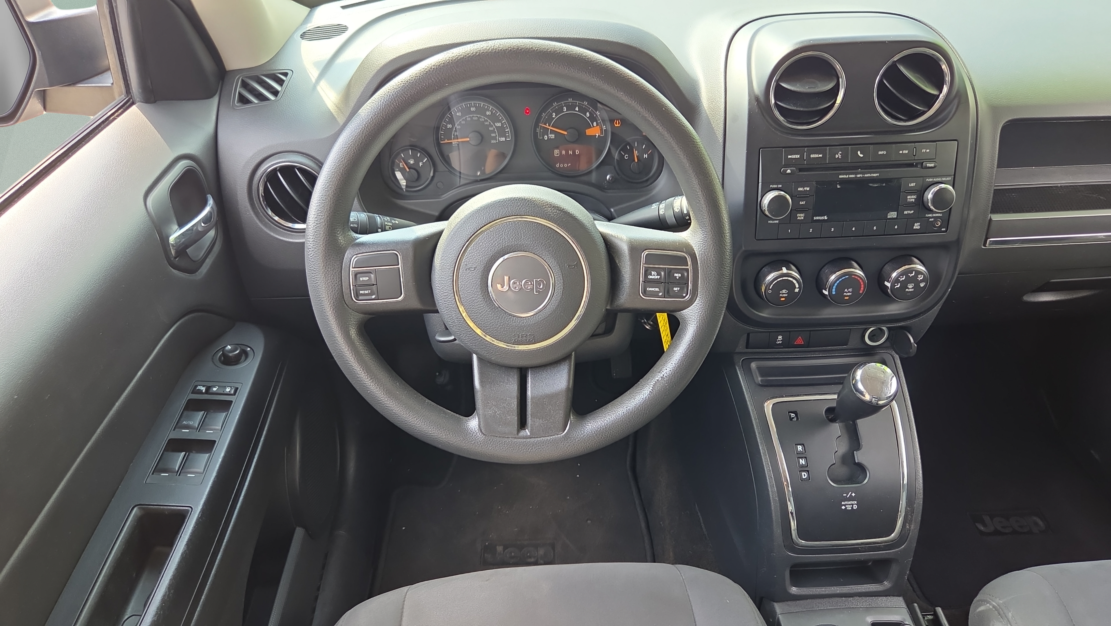 Used 2016 Jeep Patriot Sport w/ Power Value Group FWD image 12