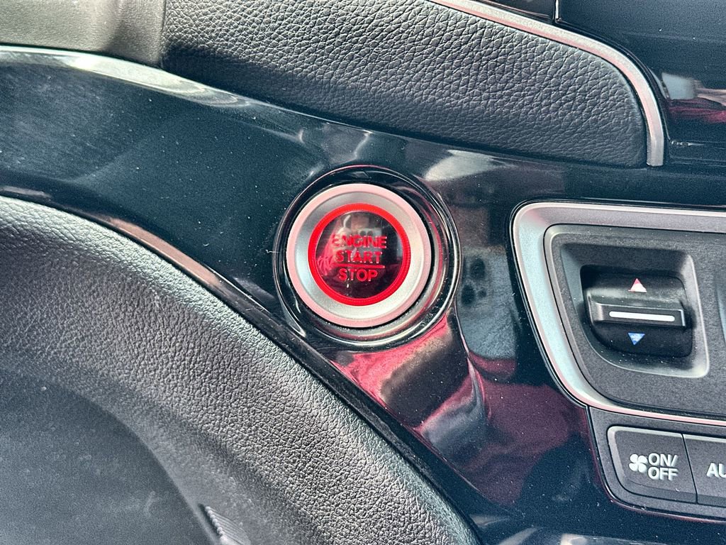 Used 2022 Honda Pilot Elite image 17