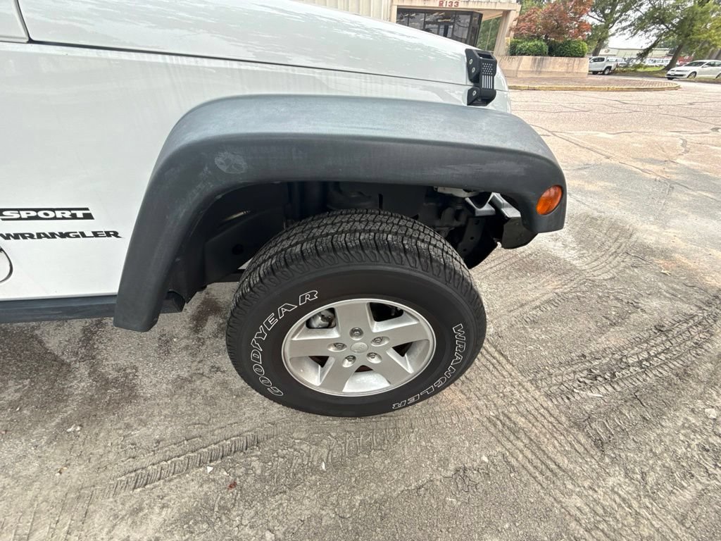 Used 2013 Jeep Wrangler Sport w/ Connectivity Group AWD/4WD image 13