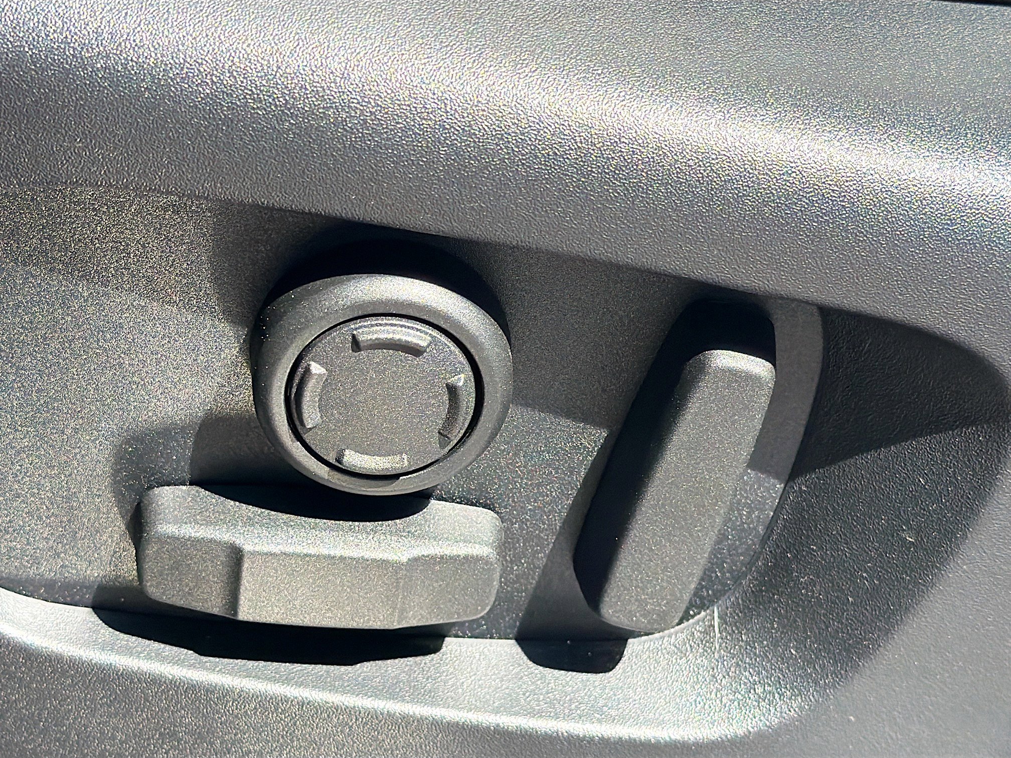 New 2026 Land Rover Range Rover Velar Dynamic SE image 24