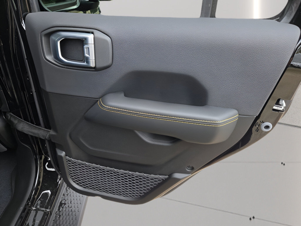 New 2027 Jeep Wrangler Unlimited Sahara AWD/4WD image 11
