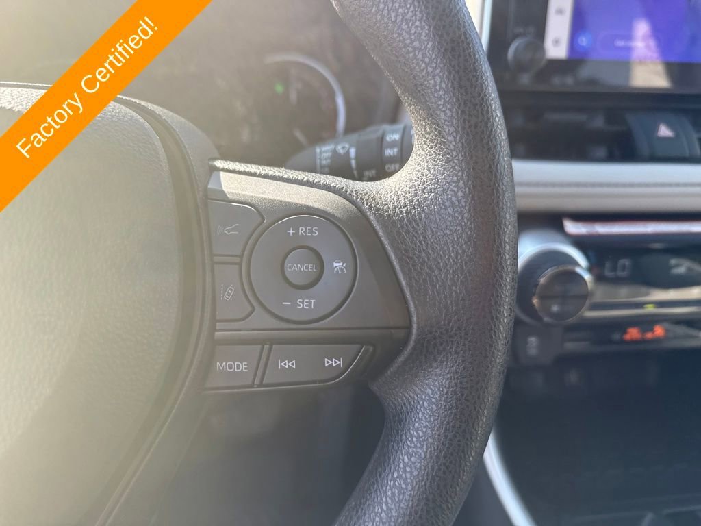 Used 2025 Toyota RAV4 XLE image 14