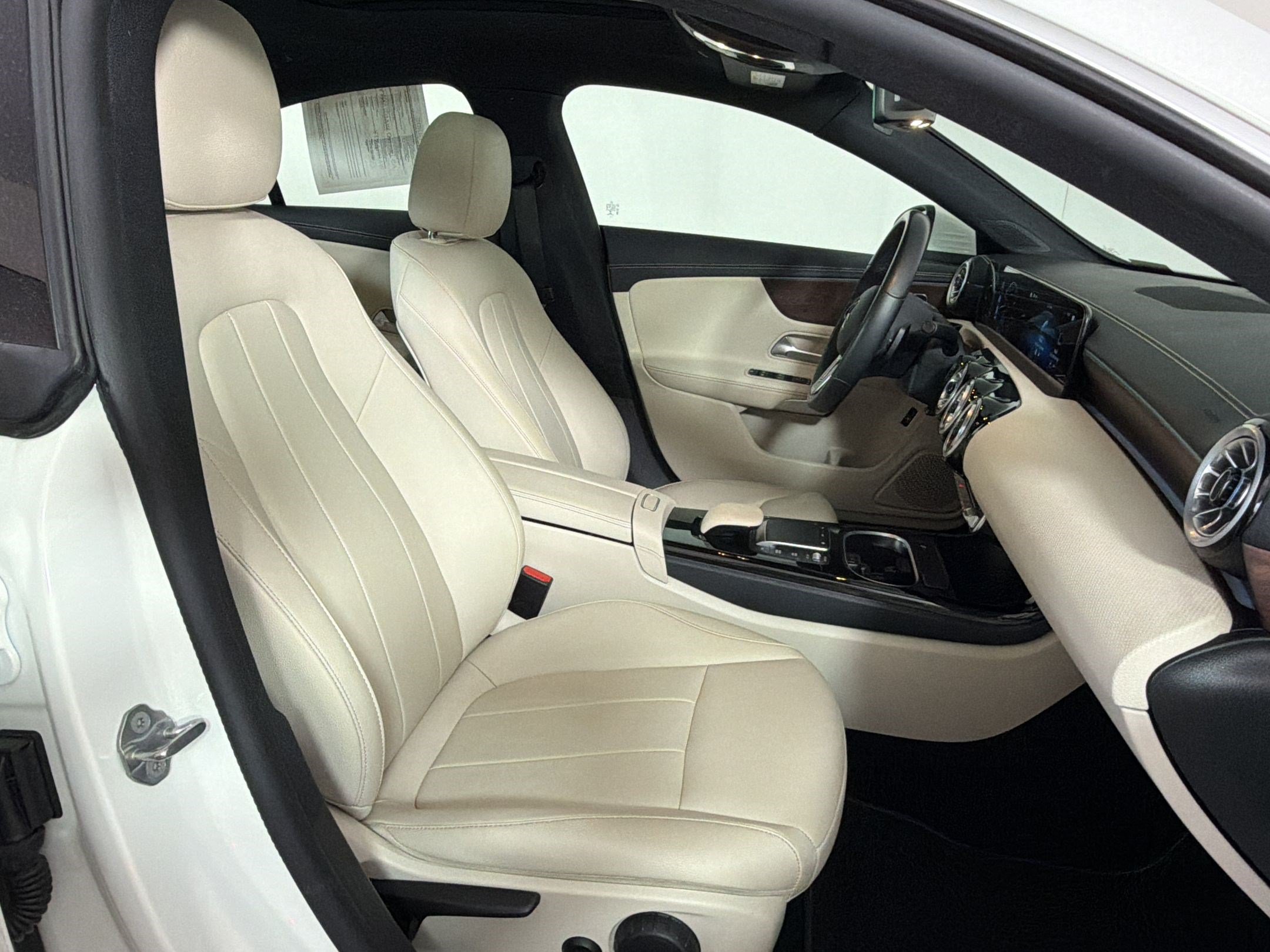 Certified 2022 Mercedes-Benz CLA 250 4MATIC image 25