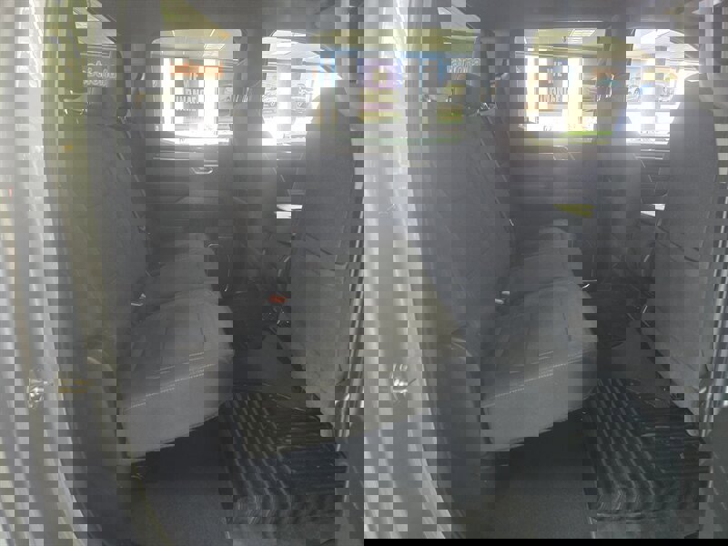 Used 2025 Chevrolet Silverado 1500 LT image 15