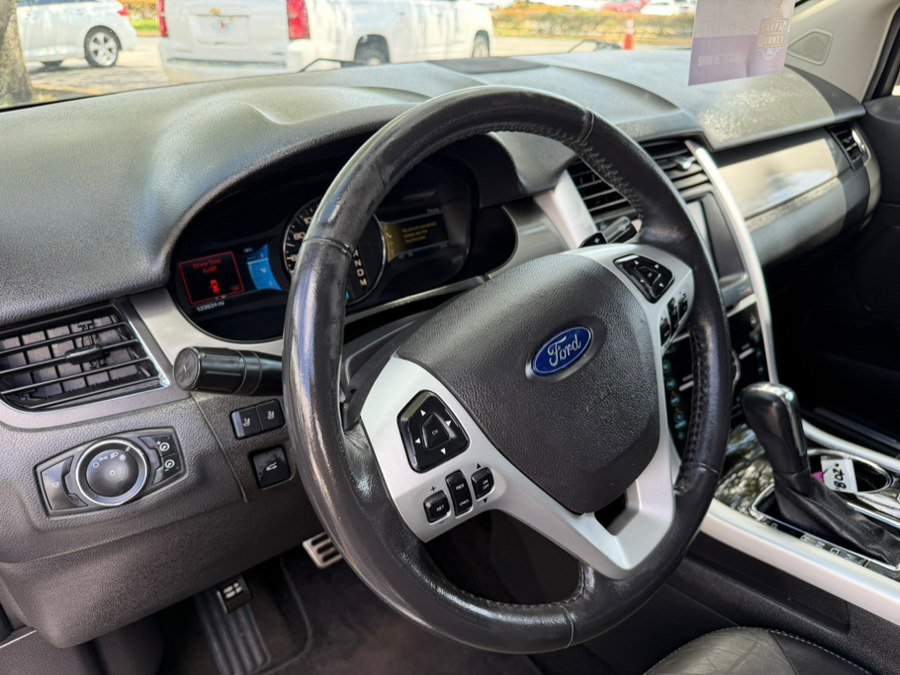 Used 2011 Ford Edge Sport w/ Driver Entry Pkg AWD/4WD image 38