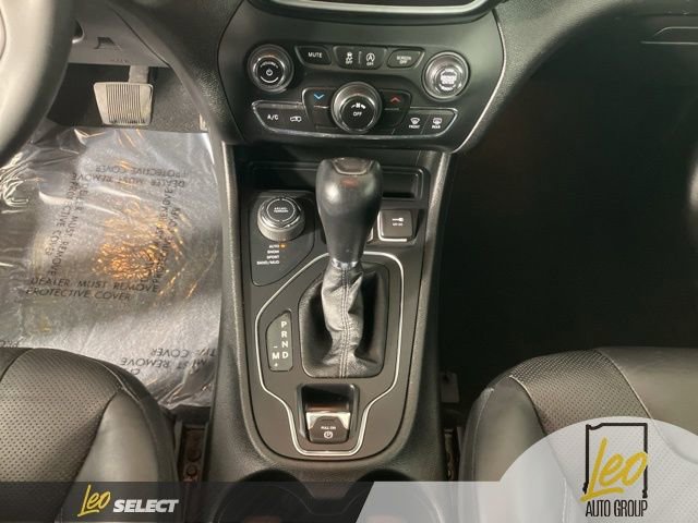 Used 2021 Jeep Cherokee Latitude Lux AWD/4WD image 16