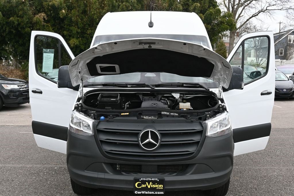 Used 2025 Mercedes-Benz Sprinter 2500 image 31