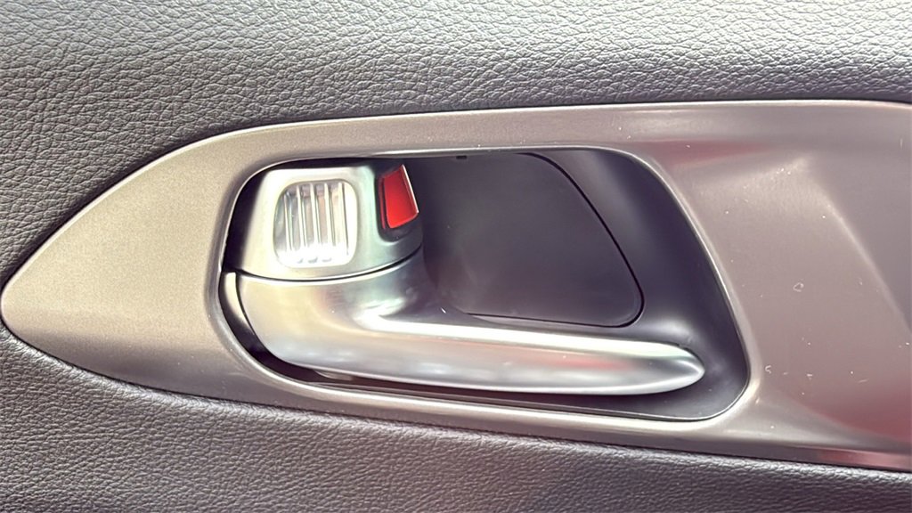 New 2026 Chrysler Voyager LX image 19