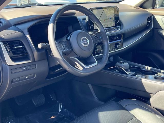 Used 2021 Nissan Rogue Platinum image 12