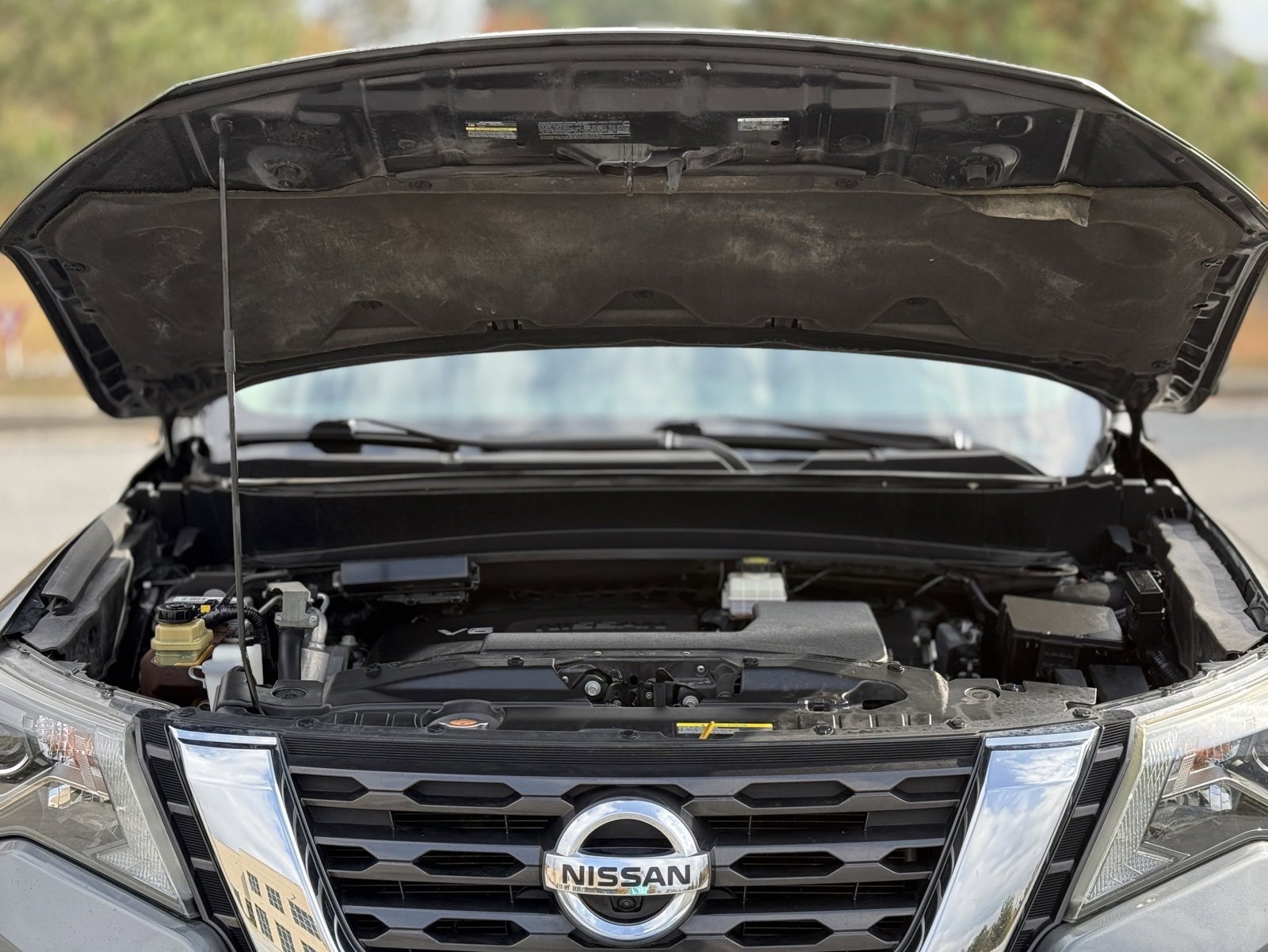 Used 2018 Nissan Pathfinder Platinum image 49