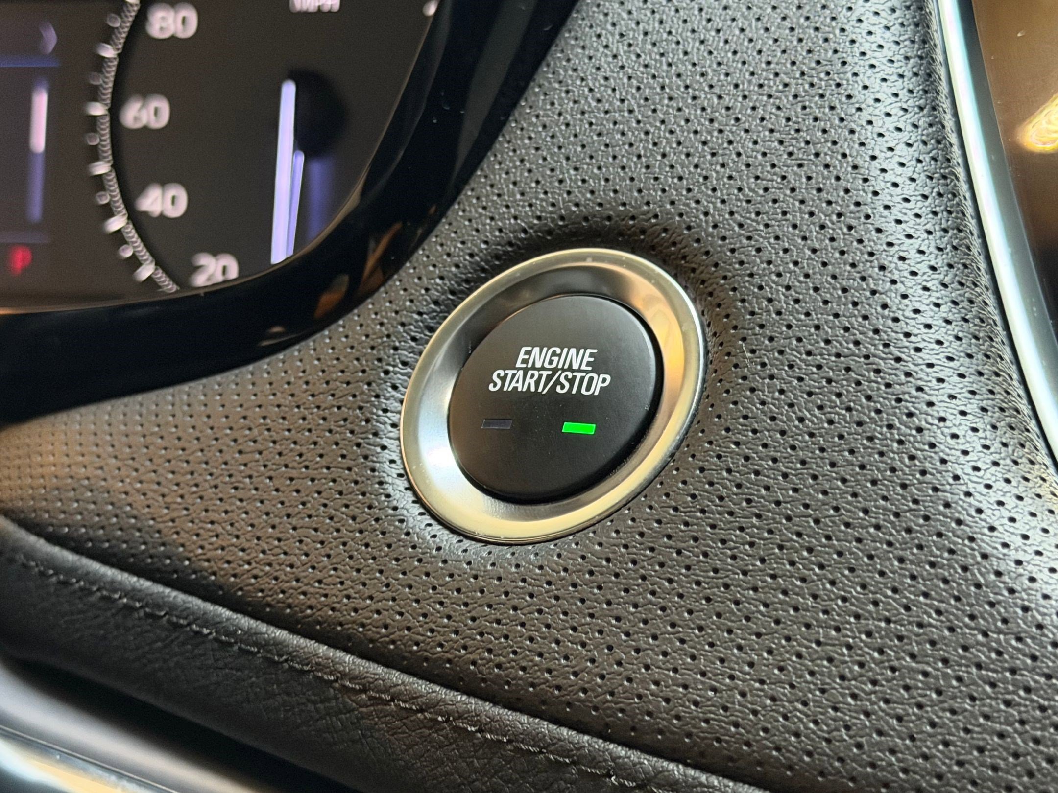Certified 2022 Cadillac XT5 Luxury FWD image 36
