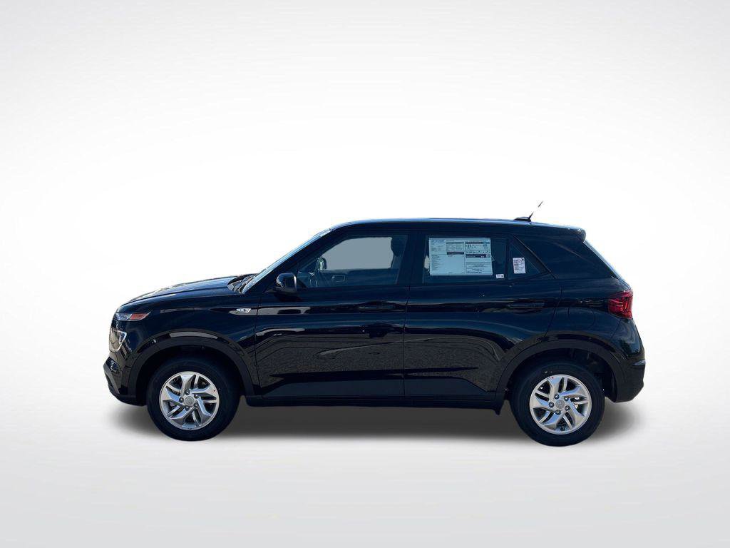 New 2026 Hyundai Venue SE FWD video 2