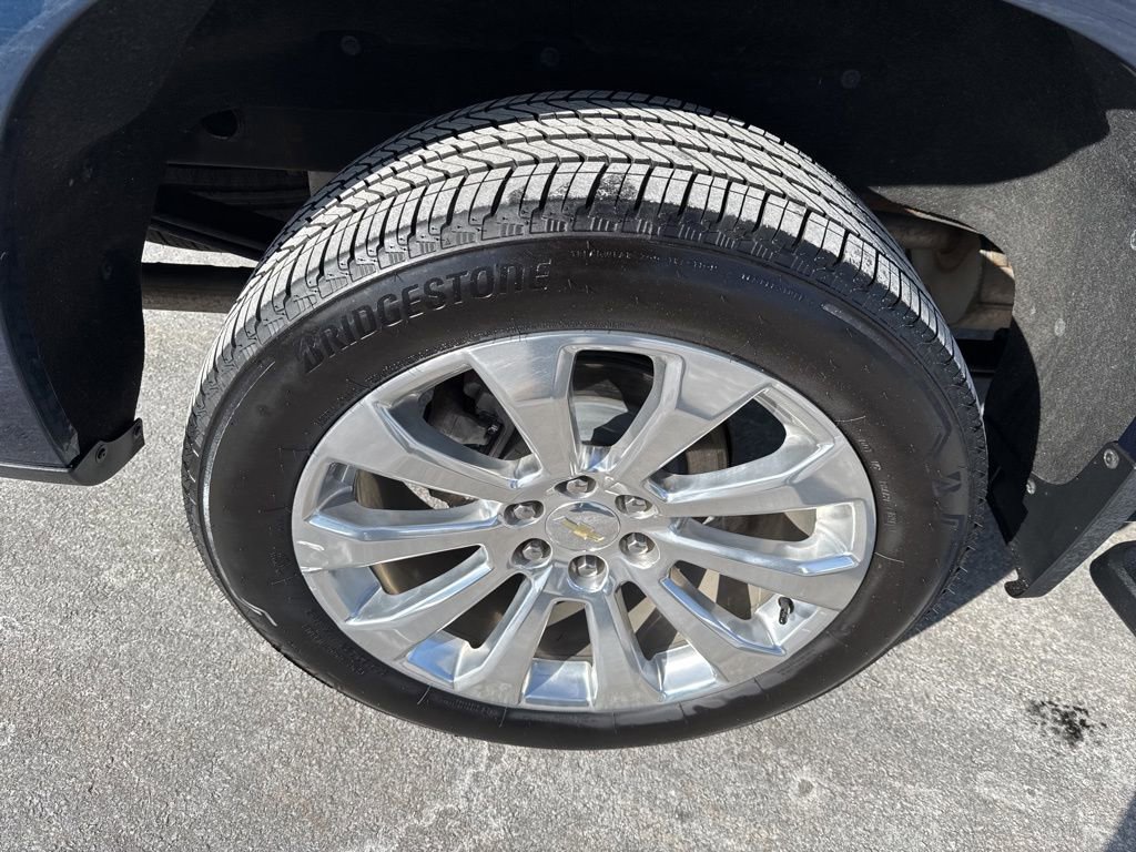 Used 2019 Chevrolet Silverado 1500 High Country image 12