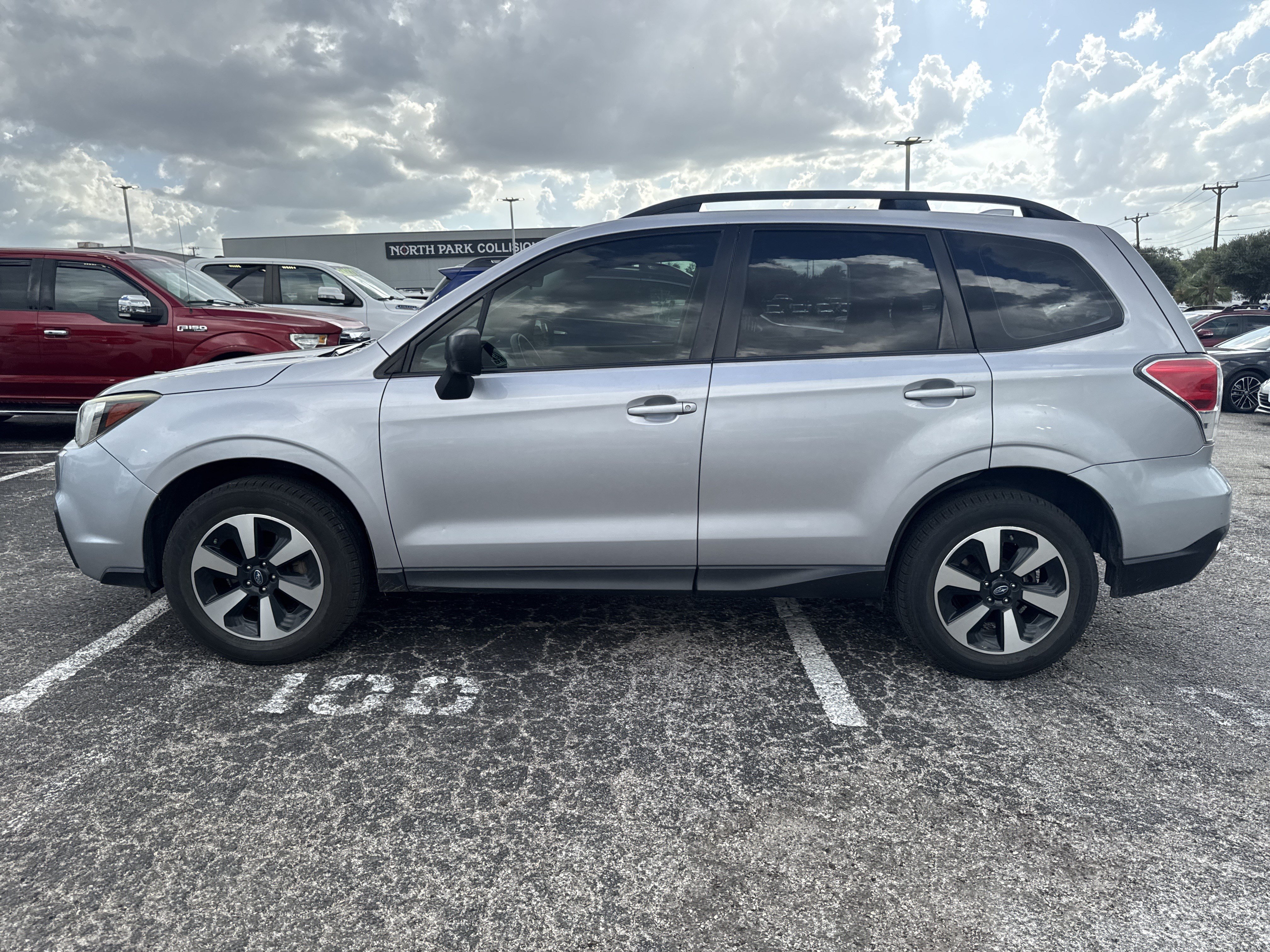 Used 2017 Subaru Forester 2.5i w/ Alloy Wheel Package AWD/4WD image 6