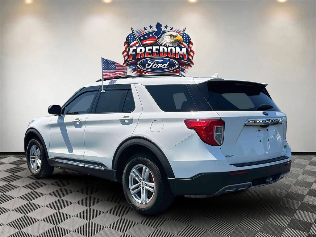 Used 2022 Ford Explorer XLT w/ Equipment Group 202A AWD/4WD image 6