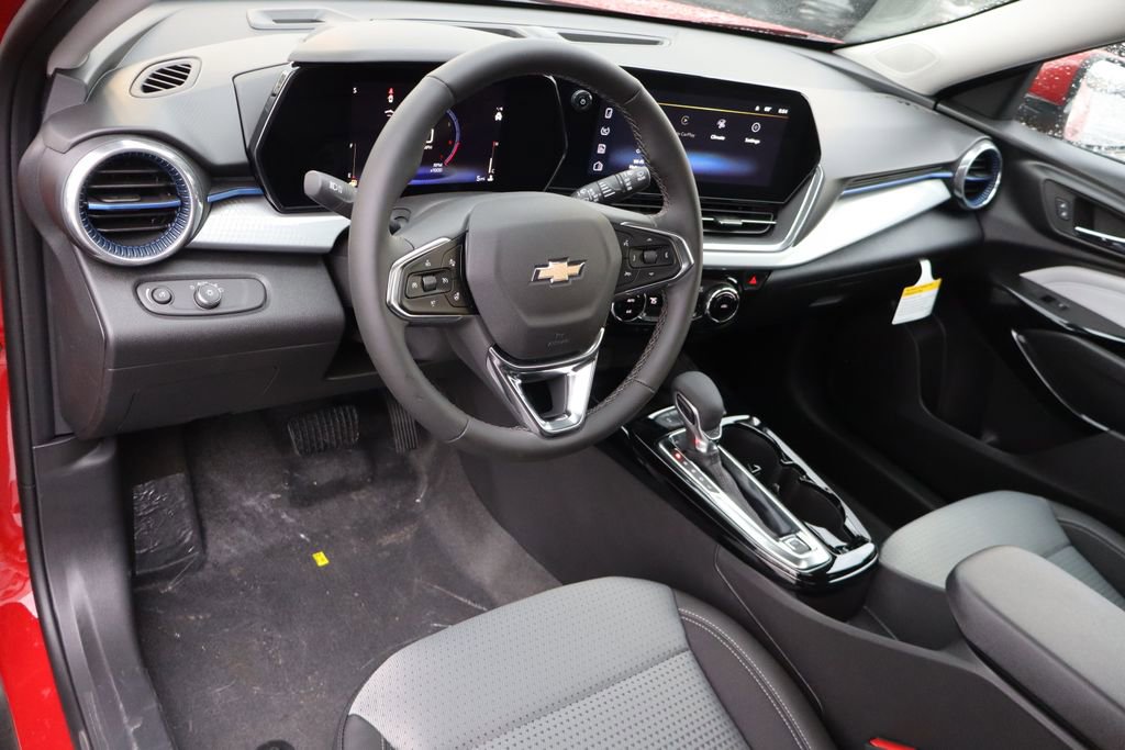 New 2026 Chevrolet Trax LT w/ Sunroof Package FWD image 6