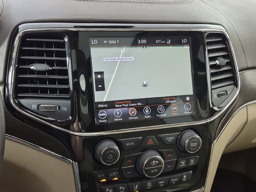 Used 2019 Jeep Grand Cherokee Overland RWD image 25