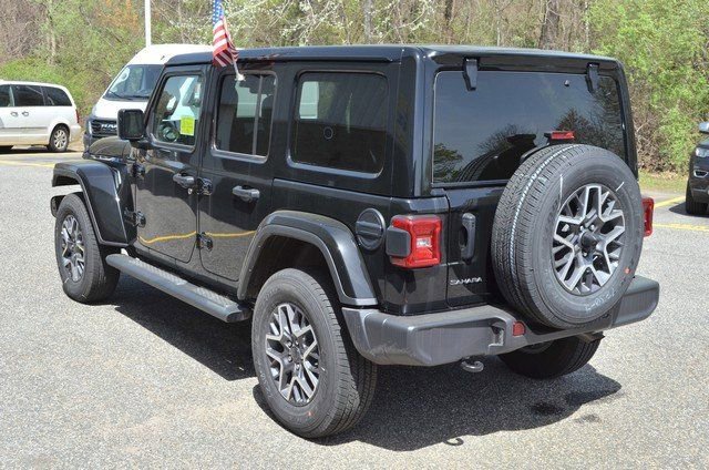 New 2025 Jeep Wrangler Sahara image 6