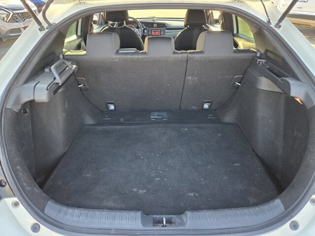 Used 2018 Honda Civic Sport image 11
