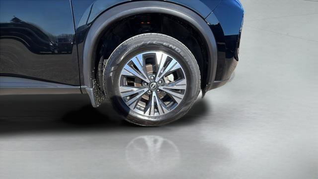 Used 2023 Nissan Rogue SV image 29
