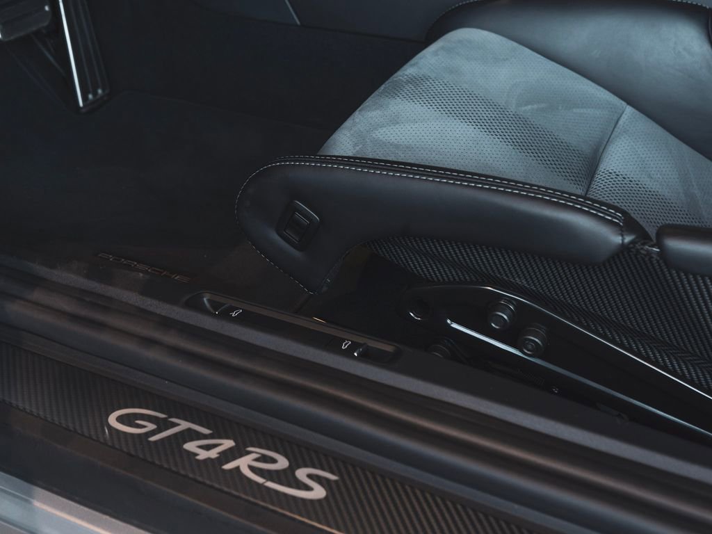 Used 2024 Porsche 718 Cayman GT4 RS image 25